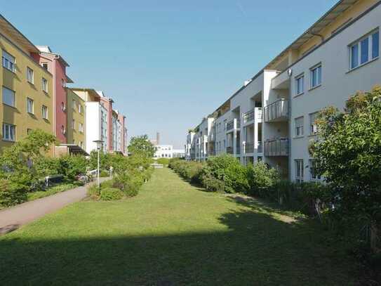 Helle 3-Zimmer-Wohnung mit Tiefgaragenstellplatz und Südbalkon!