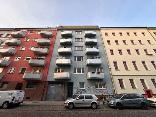 ::NEUER KP. 199.000 EUR - Hier wurden Ideen geboren und besungen - Vermietete 2 Zimmer Wohnung::