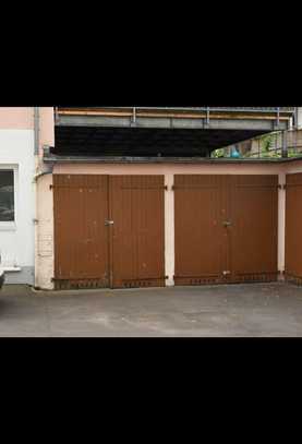 Garage im Innenhof im Nordend