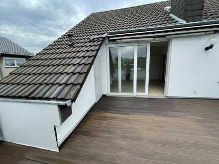 Schöne und helle Dachgeschoßwohnung mit Dachterrasse!