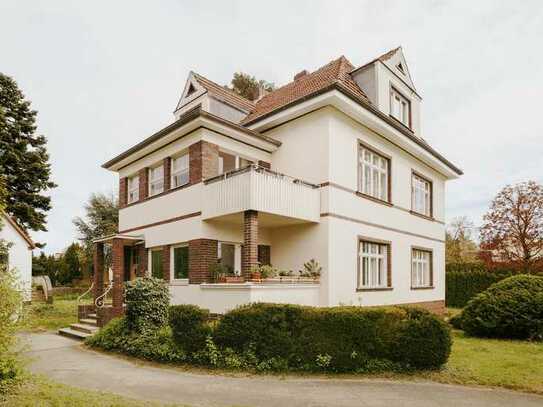 30er Jahre Villa auf rund 750 m² Grundstück inkl. Remise