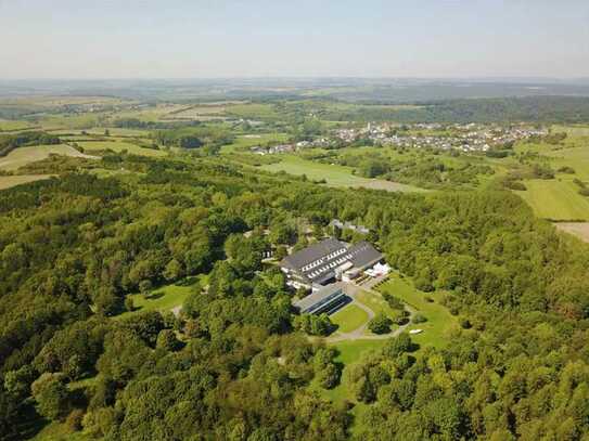 Investition in grüner Alleinlage - Hotel in landschaftlicher Höhenlage bei Saarlouis!