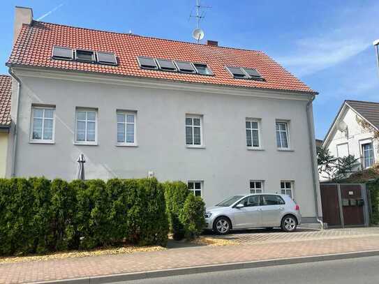 "charmantes 3 WE- Mehrfamilienhaus mit Top-Energiewert " und soliden Einnahmen !!!