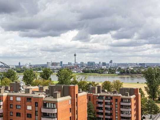 4-Zimmer Eigentumswohnung mit zwei Balkonen & Blick auf den Rhein sowie über Düsseldorf und Neuss