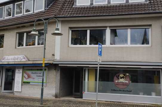 Ladenlokal mit großem Schaufenster im Herzen von Mondorf zu vermieten