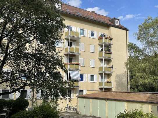 Sendling-Westpark - Großzügige 4-Zimmer-Wohnung mit Wohnküche und Südwestbalkon