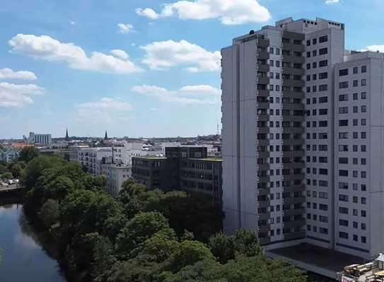 zentral gelegene Büroflächen in Wassernähe