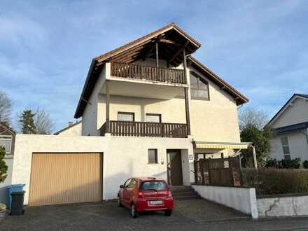 Großes EFH mit ELW (Mehrgenerationenhaus) in guter, beliebter Wohnlage mit Garage und Garten