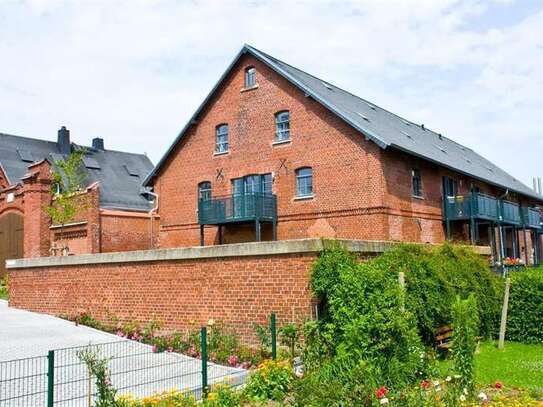 Moderne, helle, barrierefreie Wohnung mit Balkon und Aufzug