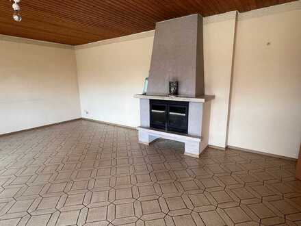 Großzügig Wohnen! 4,5-Zi.-Eigentumswohnung mit Dachterrasse, Kamin in Regensburg nähe Conti