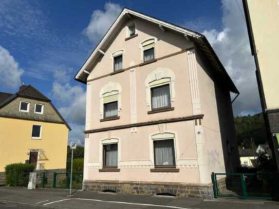 Ein-/ Zweifamilienhaus in Gummersbach- Dieringhausen