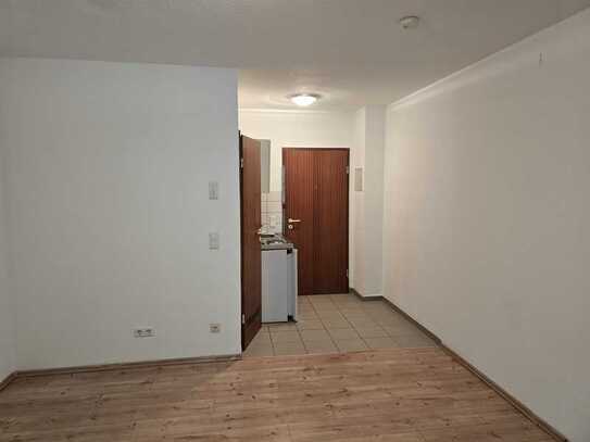 1 Zimmer-Appartement mit Duschbad in zentraler Lage