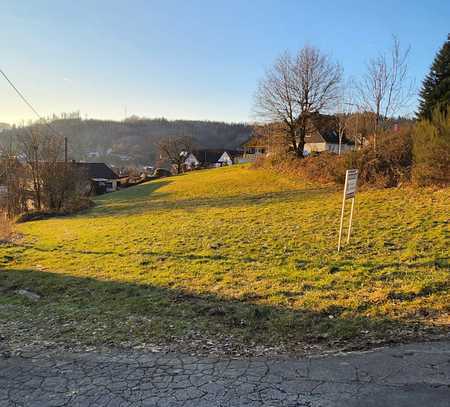 Attraktives Grundstück mit Südhanglage in Bergneustadt-Neuenothe zu Verkaufen!