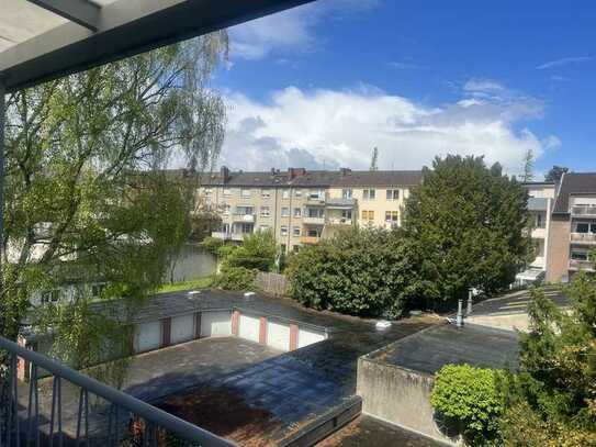 Neu renovierte 3-Zimmerwohnung mit tollem Balkon in Rheydt