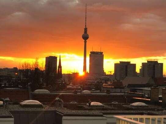 Zwischenmiete: Luxuriöse, möblierte 3-Zimmer-Penthouse-Wohnung mit 2 Balkonen und Aufdachterrasse