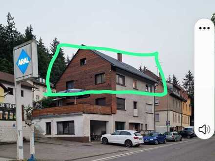 Maisonette Wohnung mit 5 Zimmern und Terrasse in Marxzell auch für Verkauf möglich.