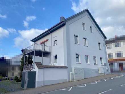 -----Helle 2-Zimmer-OG-Wohnung mit Balkon in zentraler Lage-----