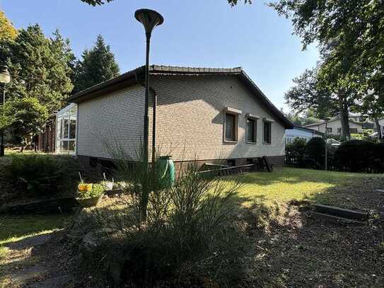 charmanter Bungalow mit Modernisierungspotenzial und großzügigem Garten