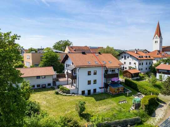 Lichtdurchflutete Doppelhauhälfte mit großem Grundstück und Weitblick! Wann möchten Sie einziehen?