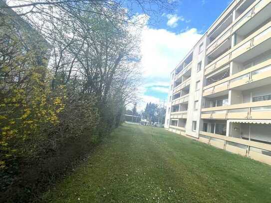 VERKAUFT! Ruhig gelegene und modernisierte 3-Zimmer-Wohnung mit Süd-Balkon und Blick ins Grüne.