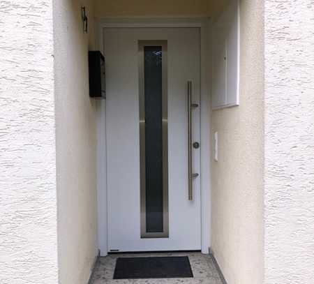 Erstbezug nach Sanierung: Attraktives 5,5-Zimmer-Reihenendhaus mit Seesicht in Tettnang