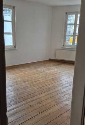 Helle 2- Zimmerwohnung 78m² WG geeignet