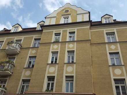 Traumhaftschöne Galeriewohnung mit Dachterrasse in Baudenkmal