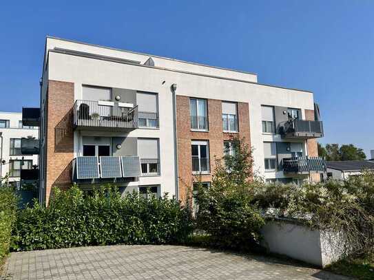 Helle Staffelgeschosswohnung mit großzügiger und sonniger Dachterrasse im schönen HH-Sinstorf