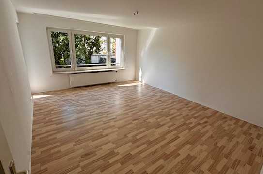 Einladende 4ZKB Wohnung mit Balkon - ab sofort!