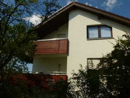 Ruhige helle 4-Zimmerwohnung (groß. Balkon mit Markise) in Neresheim/Markise