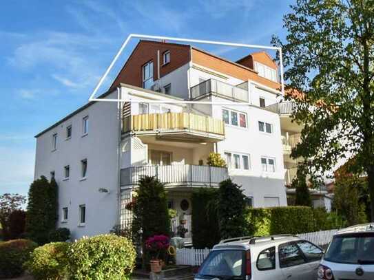 Charmante Maisonette-Wohnung mit Balkon und Schrägdach-Charme in Neu-Isenburg