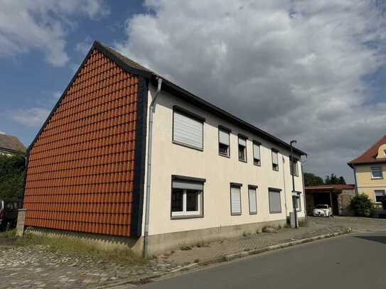 Mehrfamilienhaus mit ehemaliger Arztpraxis in Eilenstedt