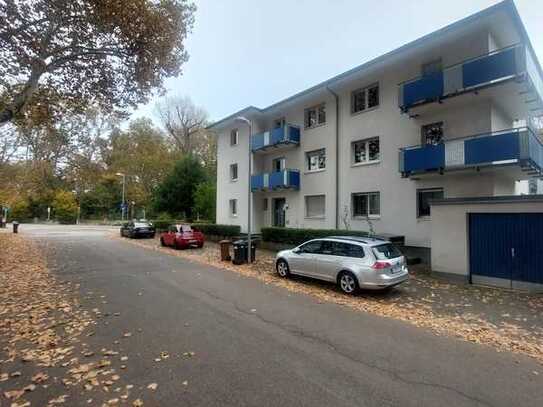 Schöne helle 3-Zimmer-Wohnung mit EBK in Ludwigshafen am Rhein