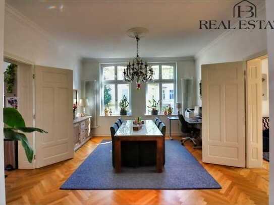 Zeitlose Eleganz mit Anspruch auf Perfektion - Wohnen in der Villa Brennecke!