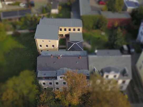 Schickes Einfamilienhaus zur Eigennutzung mit einem Mehrfamilienhaus als Kapitalanlage