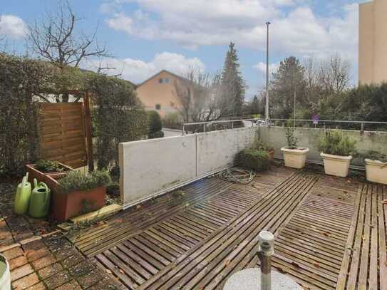 Perfektes Zuhause für Familien: Großzügiges Haus mit Balkon, Terrasse, Garten und zwei Garagen