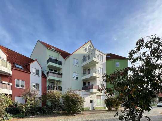 Schöne 2 Raumwohnung mit Dachterrasse an der Elbe