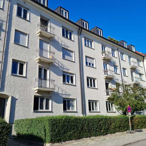 3-Zimmer-Wohnung mit Altbaucharme in bester Lage Altbogenhausen