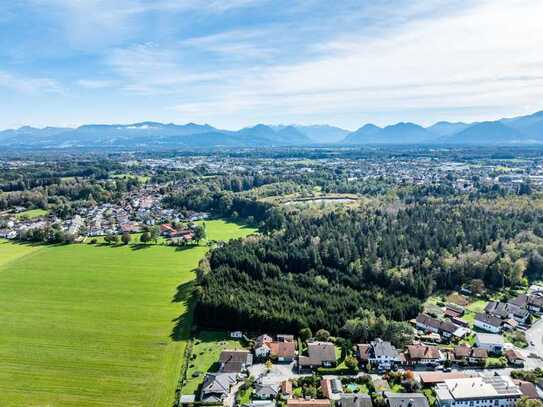 Flexibles Raumwunder: 
Repräsentatives Traumhaus mit Bürofläche und autarker Wohneinheit