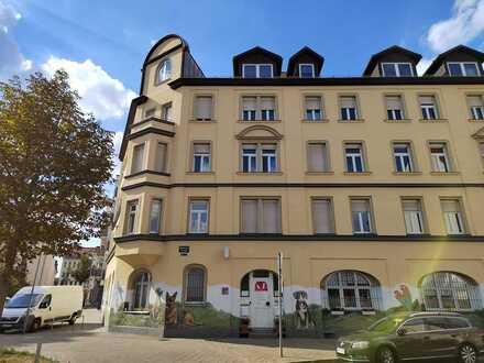 Vermietete 3-Zimmer-Wohnung mit Erker und Balkon