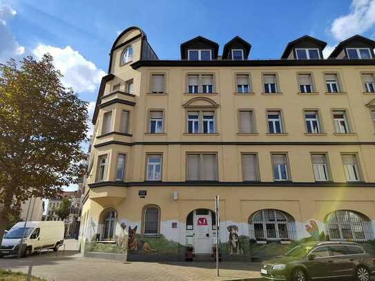 Vermietete 3-Zimmer-Wohnung mit Erker und Balkon