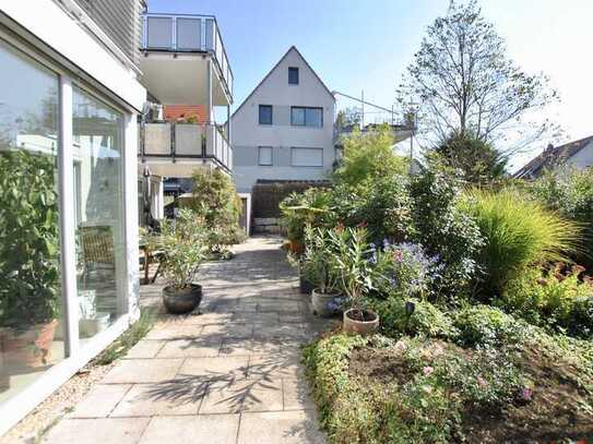 Traumhafte Erdgeschosswohnung mit wunderschönem Garten