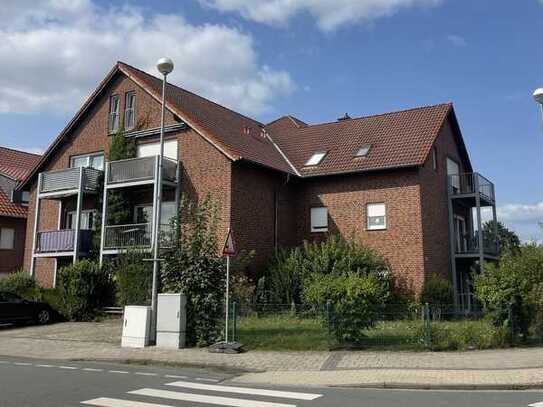 Stilvolle Wohnung mit ausgebautem Spitzboden, Südbalkon und Einbauküche!!