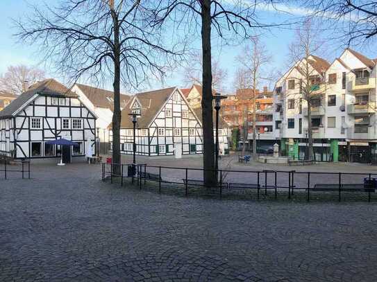 Schöne 2-Zimmer Dachgeschosswohnung mit Balkon direkt am Hohenlimburger Marktplatz! WBS erforderlich