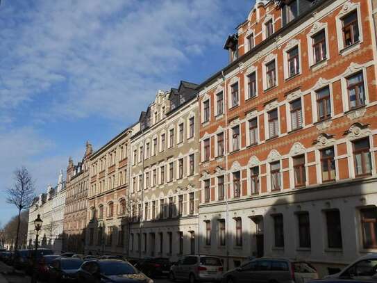 Große geräumige 4-Raumwohnung mit Balkon - Einbauküche auf Anfrage möglich!