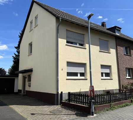 2-3 Familienhaus mit Sanierungsstau in guter Lage von Sankt Augustin-Menden