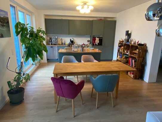 *** Haus Friesenplatz - Moderne 4 Zimmer Penthouse-Wohnung ***