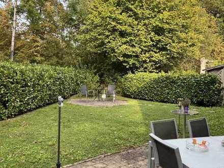 Charmante Doppelhaushälfte im Stauferpark mit Terrasse und Garten
