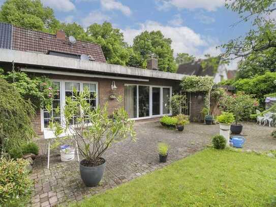 Gepflegte Doppelhaushälfte auf schönem Eigenlandgrundstück mit großem Garten, Terrasse und Garage