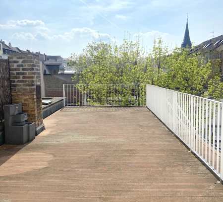 Moderne 2-Zimmerwohnung mit großer Dachterrasse in Top-Lage der Schwetzingerstadt